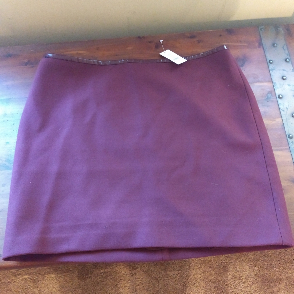 White House Black Market skirt